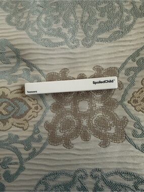 SpoiledChild White Tweezers - Precision Eyebrow Tweezer